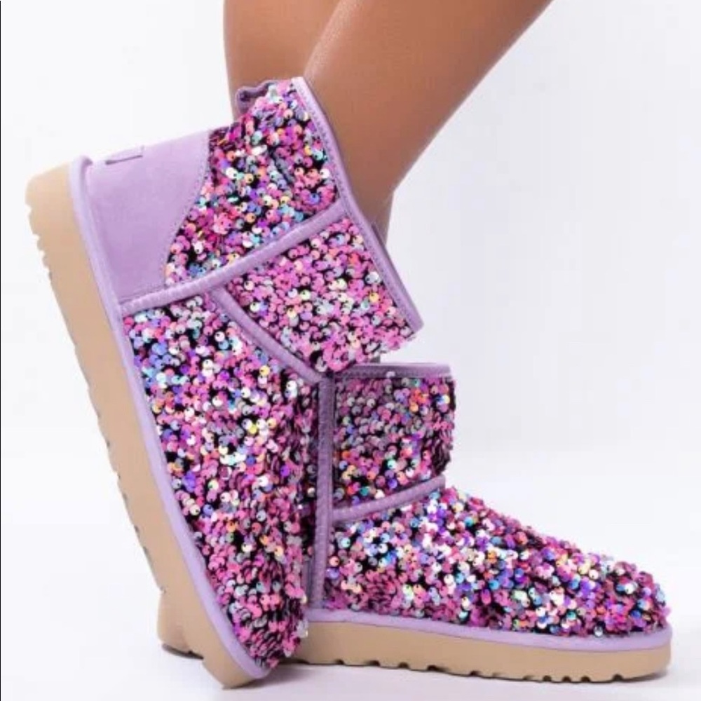 Ugg Mini Classic Stellar